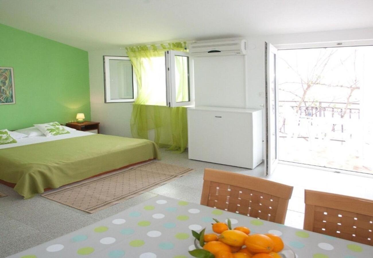 Apartments Filip Trogir Exterior foto